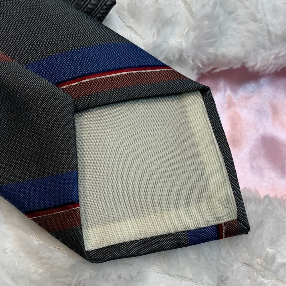 🌹VINTAGE Christian Dior SIGNATURE AUTHENTIC Charcoal Tie with Blue & Red Stripes - Picture 6 of 13